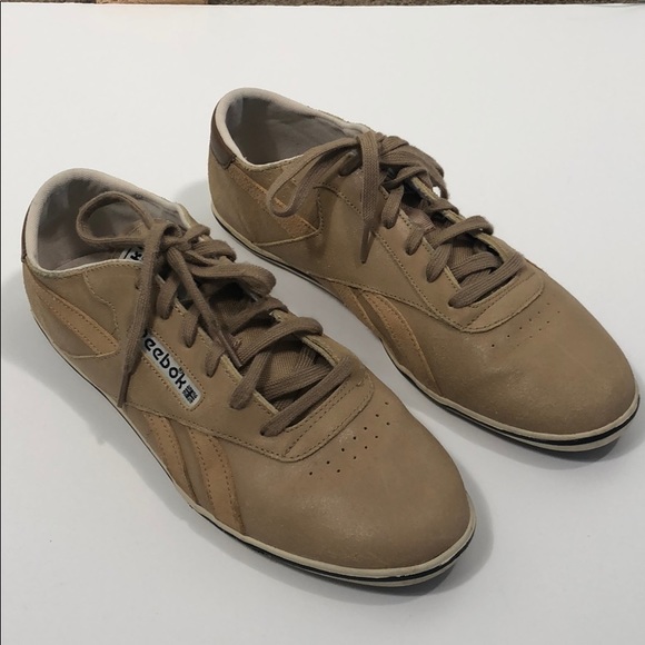 Reebok Other - Reebok lightweight tan sneakers size 10,5
